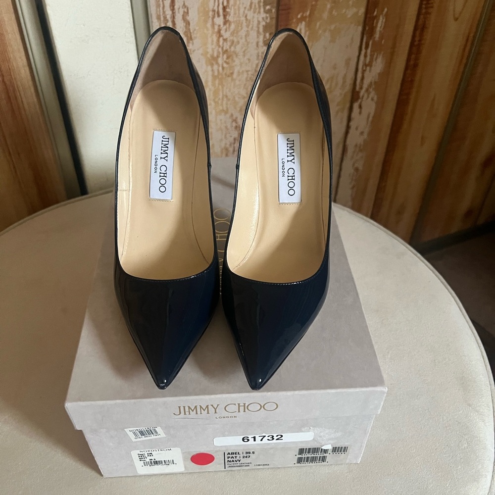 Jimmy choo Ebel in navy never worn with box